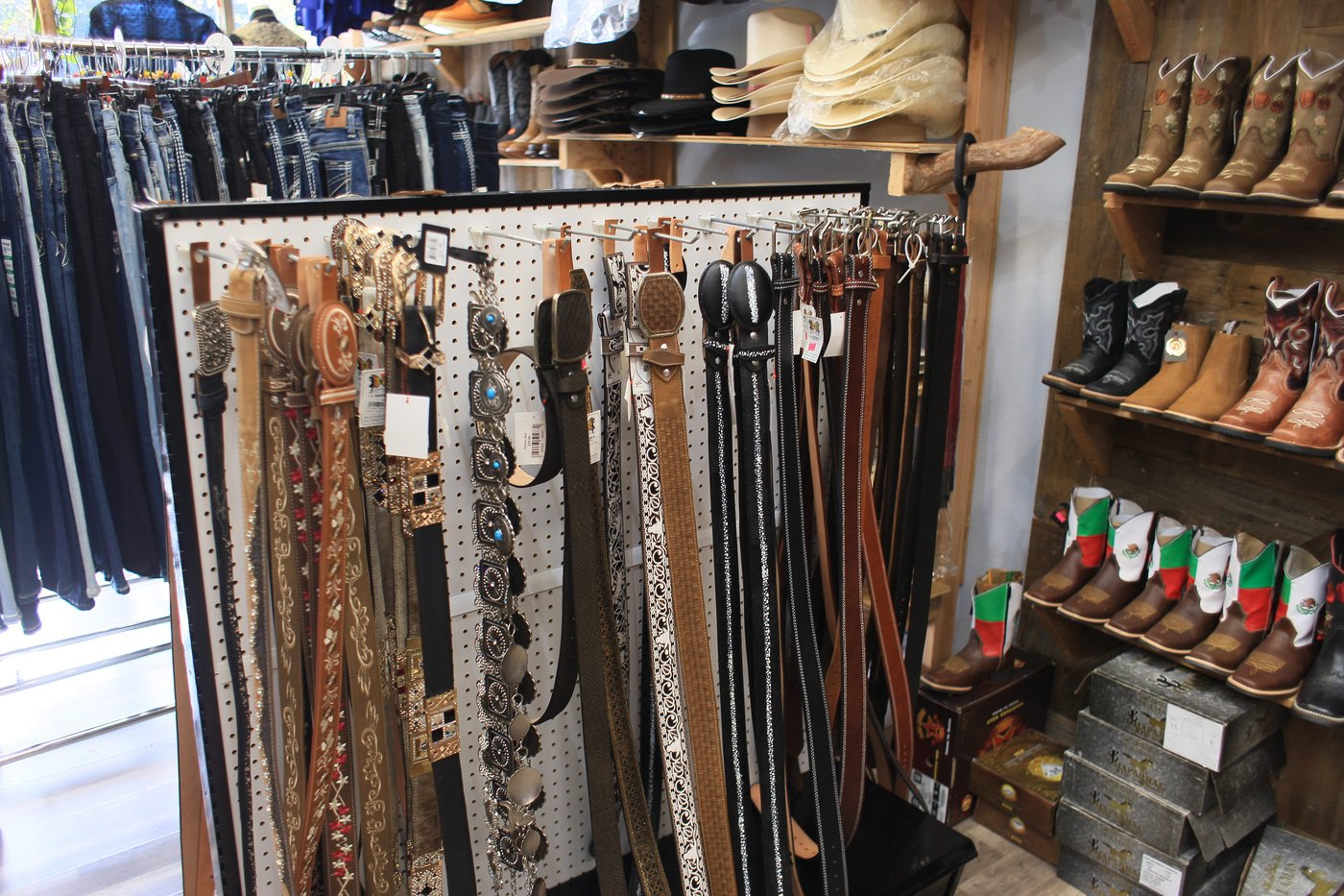 La Monarca Western Wear