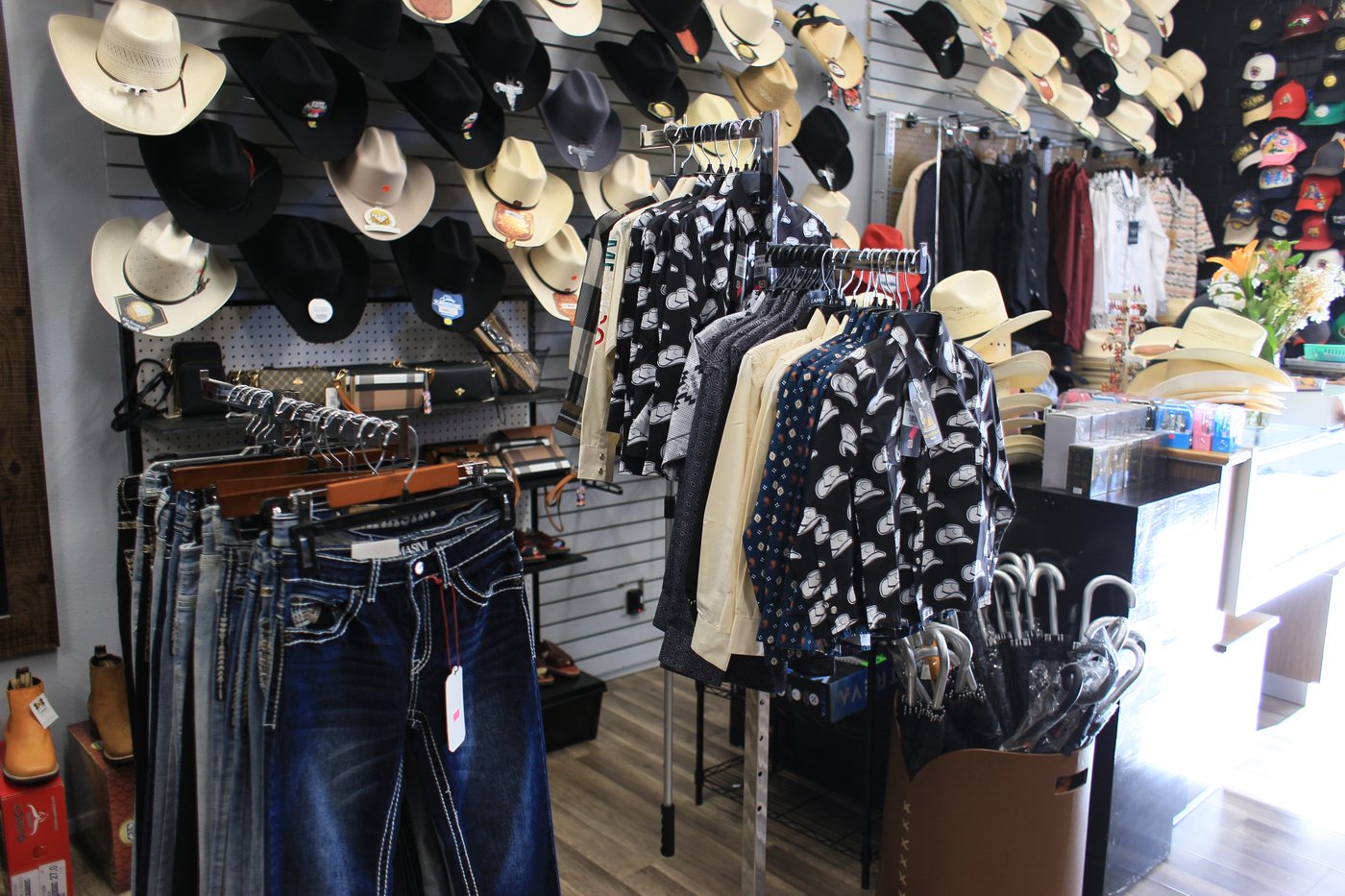 La Monarca Western Wear